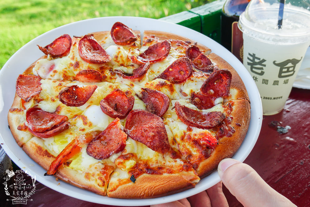 高雄景觀咖啡廳[老爸機場咖啡]免門票低消只要70元就能盡情欣賞飛機起落的美景風光!