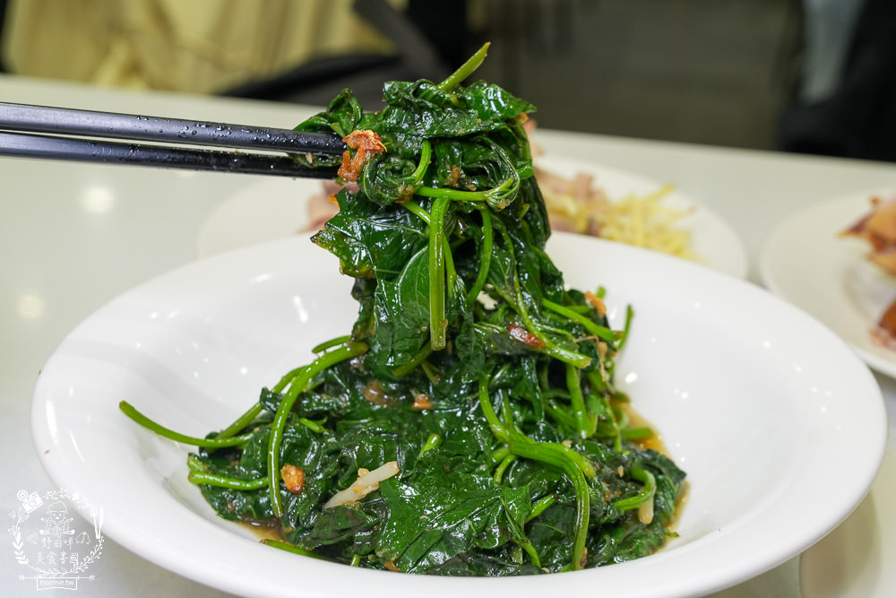 高雄鴨肉飯推薦[聰明鴨肉店]號稱鴨肉界LV的40年老店!推出真空鴨肉包裝送禮自用兩相宜!