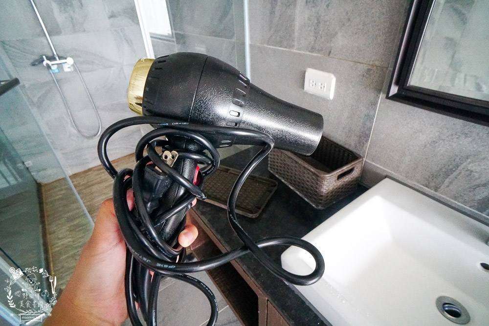 墾丁海景住宿[聽靜海休閒會館]睡醒就是湛藍大海與唯美日出!欣賞遼闊海景邊泡澡