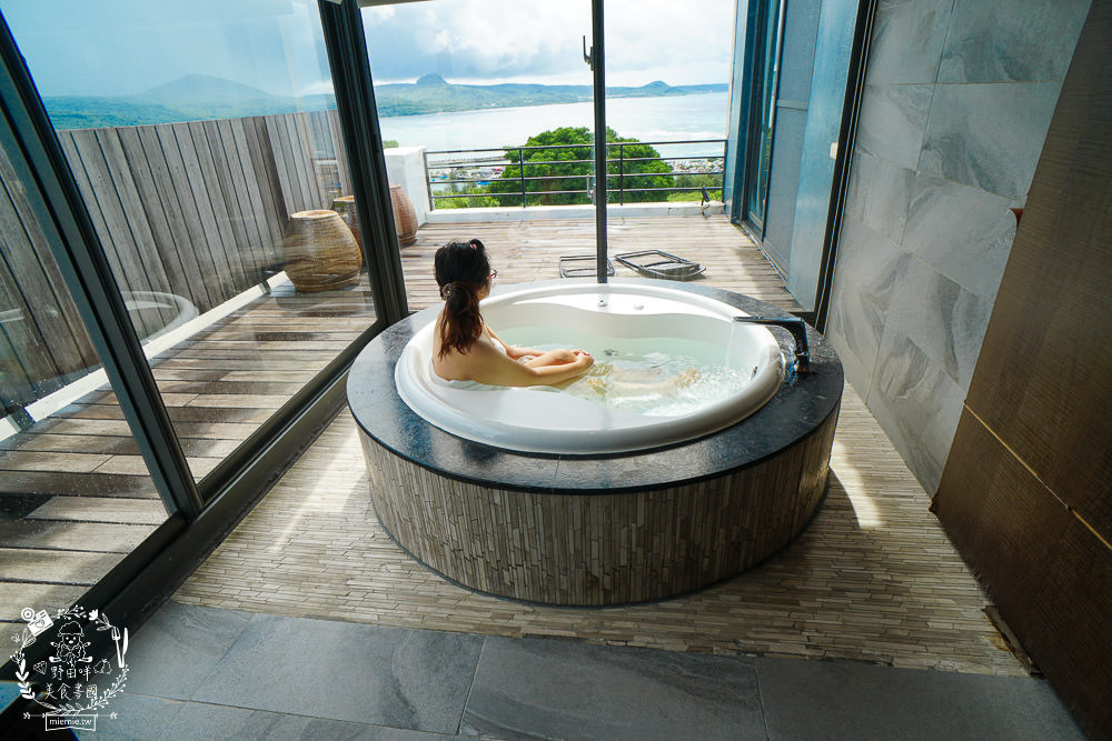 墾丁海景住宿[聽靜海休閒會館]睡醒就是湛藍大海與唯美日出!欣賞遼闊海景邊泡澡