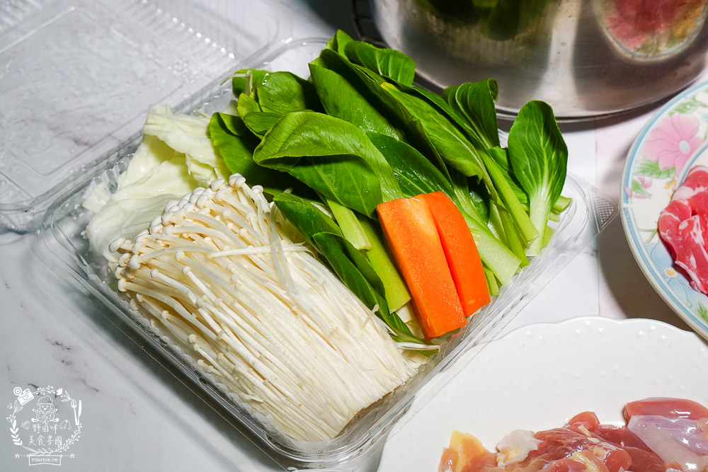 高雄肉多多火鍋推出防疫2.0經濟套餐限定 5折!4人餐均價才175元?肉肉多到吃不完?