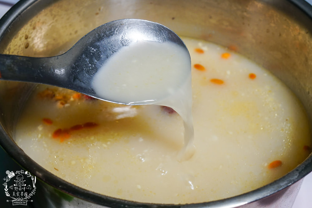 高雄肉多多火鍋推出防疫2.0經濟套餐限定 5折!4人餐均價才175元?肉肉多到吃不完?