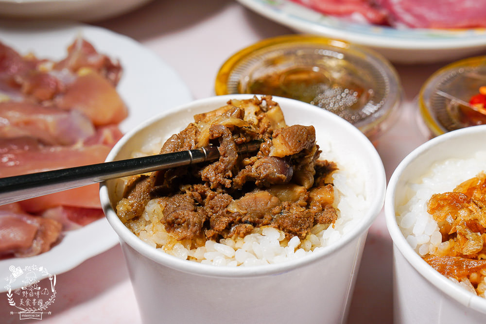 高雄肉多多火鍋推出防疫2.0經濟套餐限定 5折!4人餐均價才175元?肉肉多到吃不完?