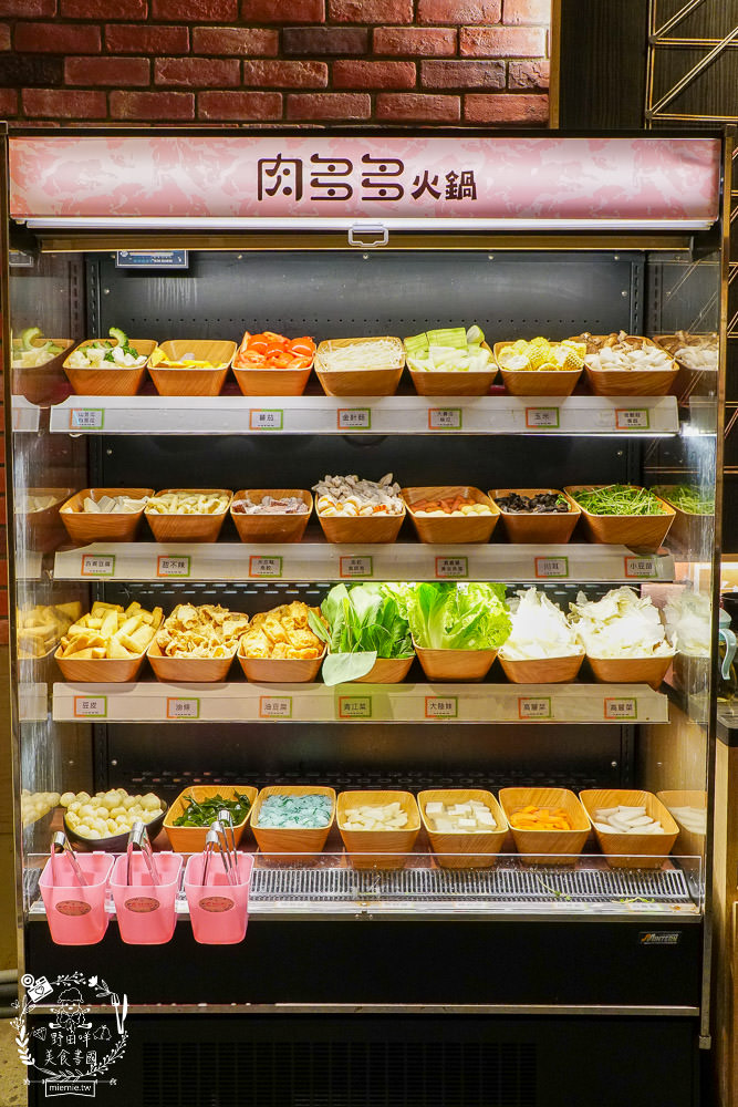 全台最大火鍋集團排隊宵夜名店[肉多多火鍋仁雄店]霸氣海鮮主餐+浮誇肉蛋糕好吃又好拍