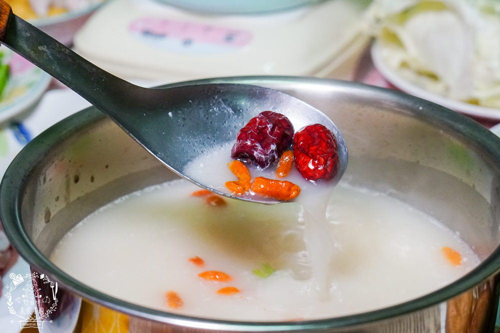 肉多多火鍋超值4.9折外帶餐!火鍋第一品牌 2022「樂多多集團」最歡樂最大火鍋集團!限量贈送海尼根啤酒0.0零酒精?