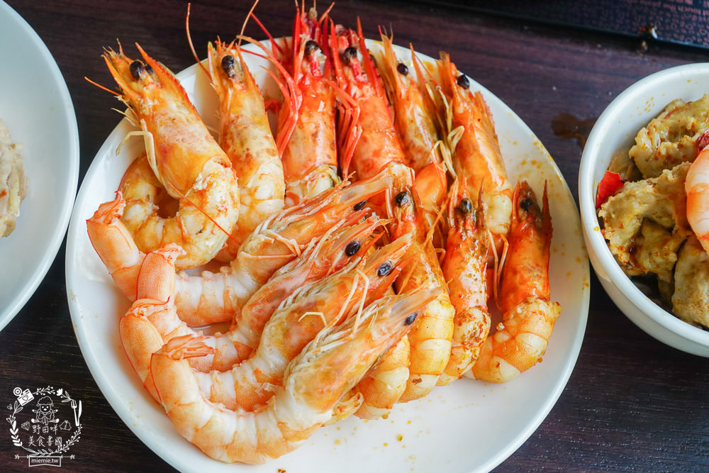 台灣火鍋第一品牌肉多多 大變身!網路溫度計好感度，星等及聲量排行蟬聯兩年第一名!蔬食者的天堂鍋物35種蔬菜無限吃到飽!肉多多開了50間分店你知道嗎?