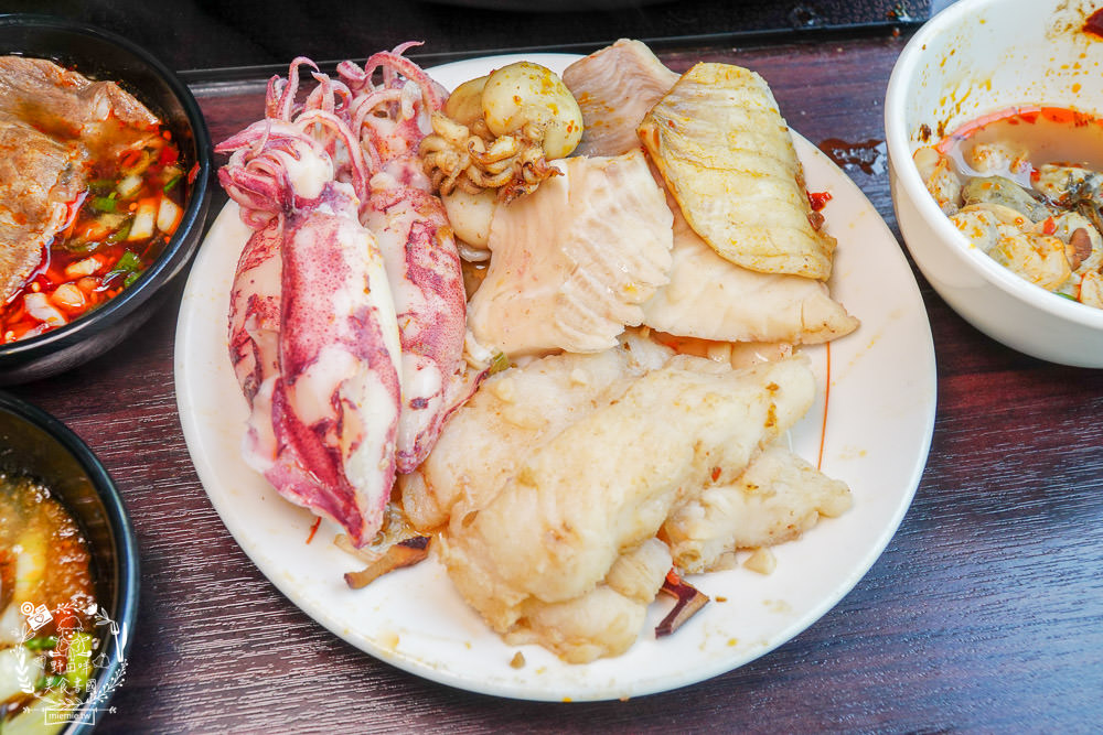 台灣火鍋第一品牌肉多多 大變身!網路溫度計好感度，星等及聲量排行蟬聯兩年第一名!蔬食者的天堂鍋物35種蔬菜無限吃到飽!肉多多開了50間分店你知道嗎?