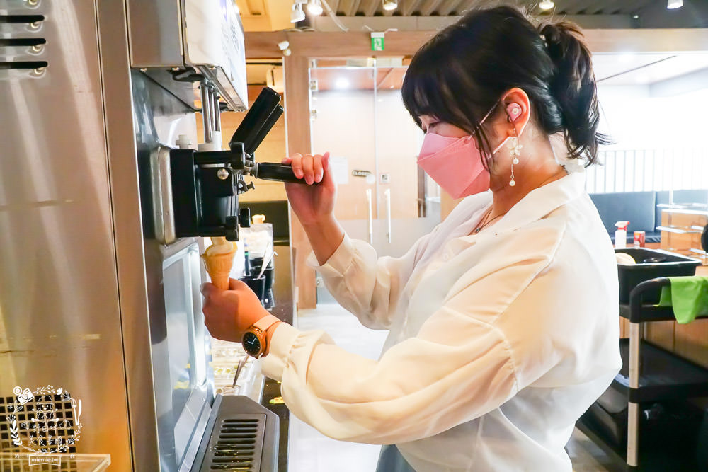 台灣火鍋第一品牌肉多多 大變身!網路溫度計好感度，星等及聲量排行蟬聯兩年第一名!蔬食者的天堂鍋物35種蔬菜無限吃到飽!肉多多開了50間分店你知道嗎?