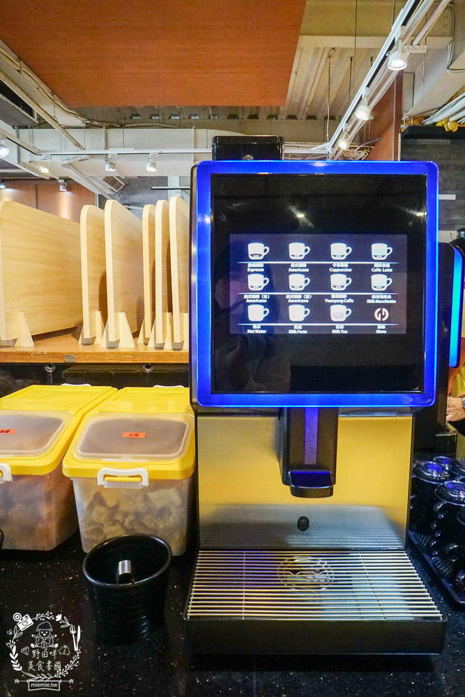 台灣火鍋第一品牌肉多多 大變身!網路溫度計好感度，星等及聲量排行蟬聯兩年第一名!蔬食者的天堂鍋物35種蔬菜無限吃到飽!肉多多開了50間分店你知道嗎?