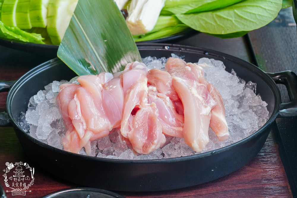 台灣火鍋第一品牌肉多多 大變身!網路溫度計好感度，星等及聲量排行蟬聯兩年第一名!蔬食者的天堂鍋物35種蔬菜無限吃到飽!肉多多開了50間分店你知道嗎?