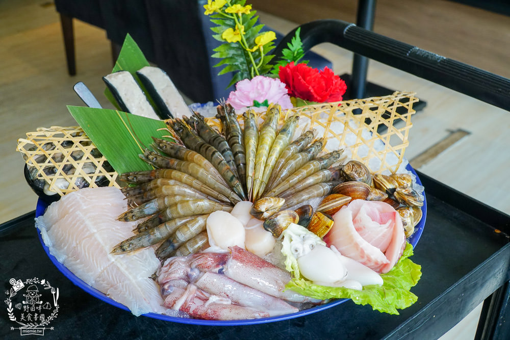 台灣火鍋第一品牌肉多多 大變身!網路溫度計好感度，星等及聲量排行蟬聯兩年第一名!蔬食者的天堂鍋物35種蔬菜無限吃到飽!肉多多開了50間分店你知道嗎?