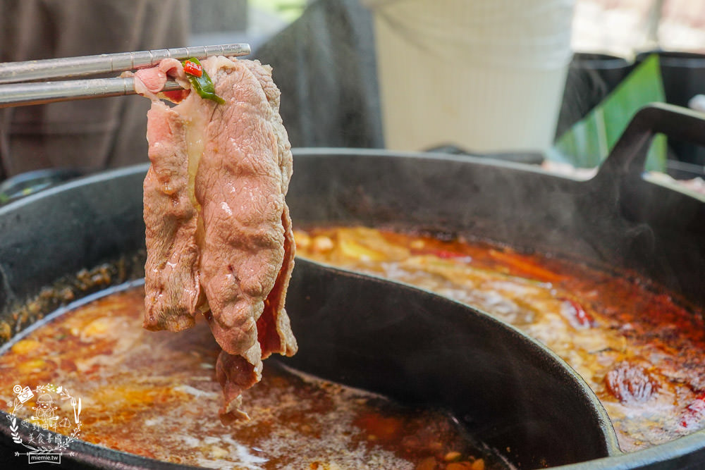 台灣火鍋第一品牌肉多多 大變身!網路溫度計好感度，星等及聲量排行蟬聯兩年第一名!蔬食者的天堂鍋物35種蔬菜無限吃到飽!肉多多開了50間分店你知道嗎?