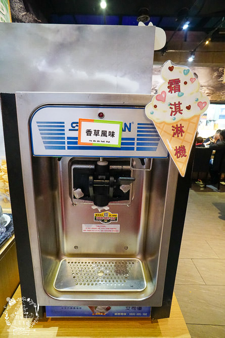 高雄[肉多多火鍋]聽說肉多多火鍋痛風海多多有12種海鮮???爽爽吃海鮮份量多到你嚇到!蔬菜火鍋自助吧30多種選擇霸氣吃到飽!也太撐了吧！