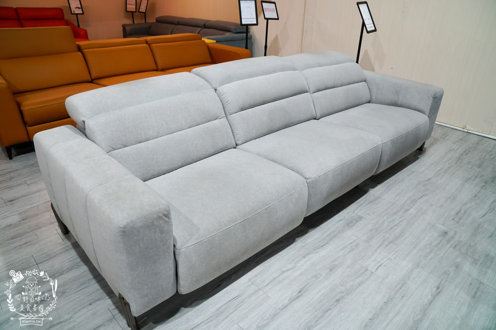 高雄電動沙發推薦[舒格登電動沙發]尺寸與顏色布料都可以客製化的電動沙發!居然還有耐抓的貓抓布電動沙發呢!