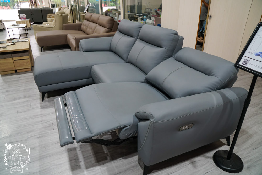 高雄電動沙發推薦[舒格登電動沙發]尺寸與顏色布料都可以客製化的電動沙發!居然還有耐抓的貓抓布電動沙發呢!