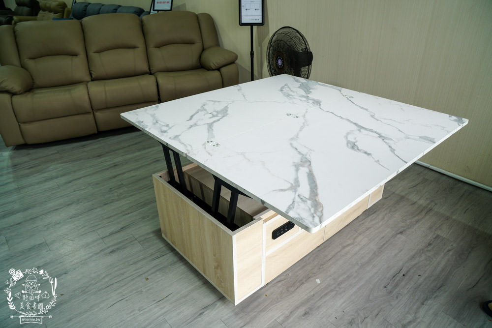 高雄電動沙發推薦[舒格登電動沙發]尺寸與顏色布料都可以客製化的電動沙發!居然還有耐抓的貓抓布電動沙發呢!