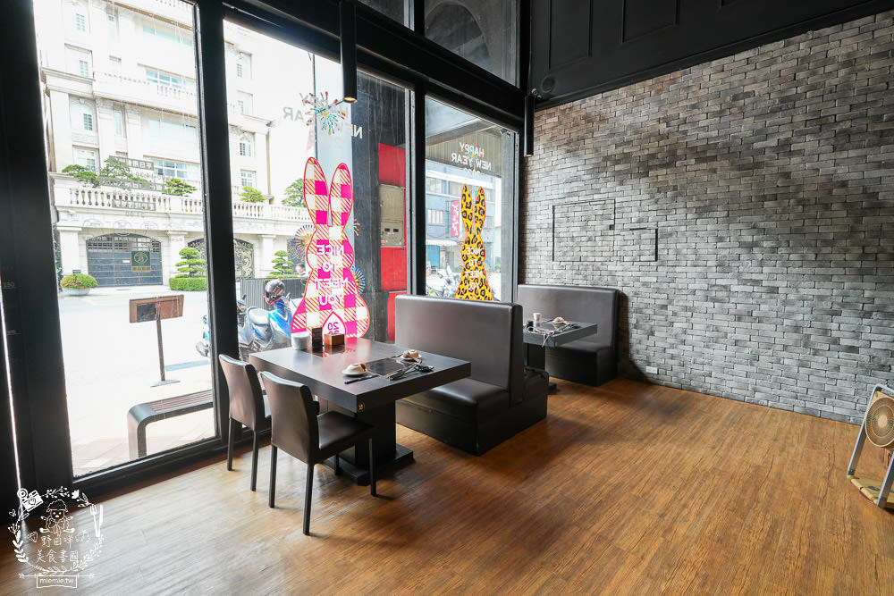 舞古賀鍋物專賣店|高雄日本A5和牛+巧克力和牛鮮美推薦!菜盤換的黑毛豬超級彈嫩可口!