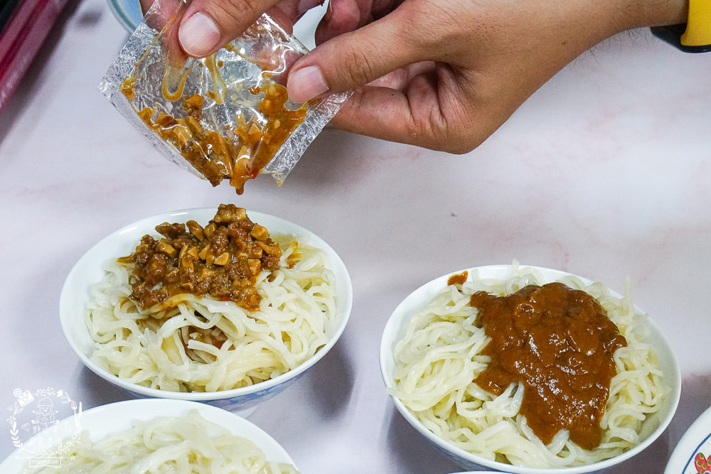 良人麵鋪 六大功夫鮮拌麵|把巷口乾麵搬回家?在家就能享受的銷魂滋味