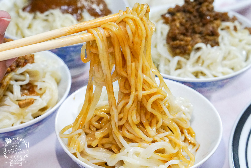良人麵鋪 六大功夫鮮拌麵|把巷口乾麵搬回家?在家就能享受的銷魂滋味