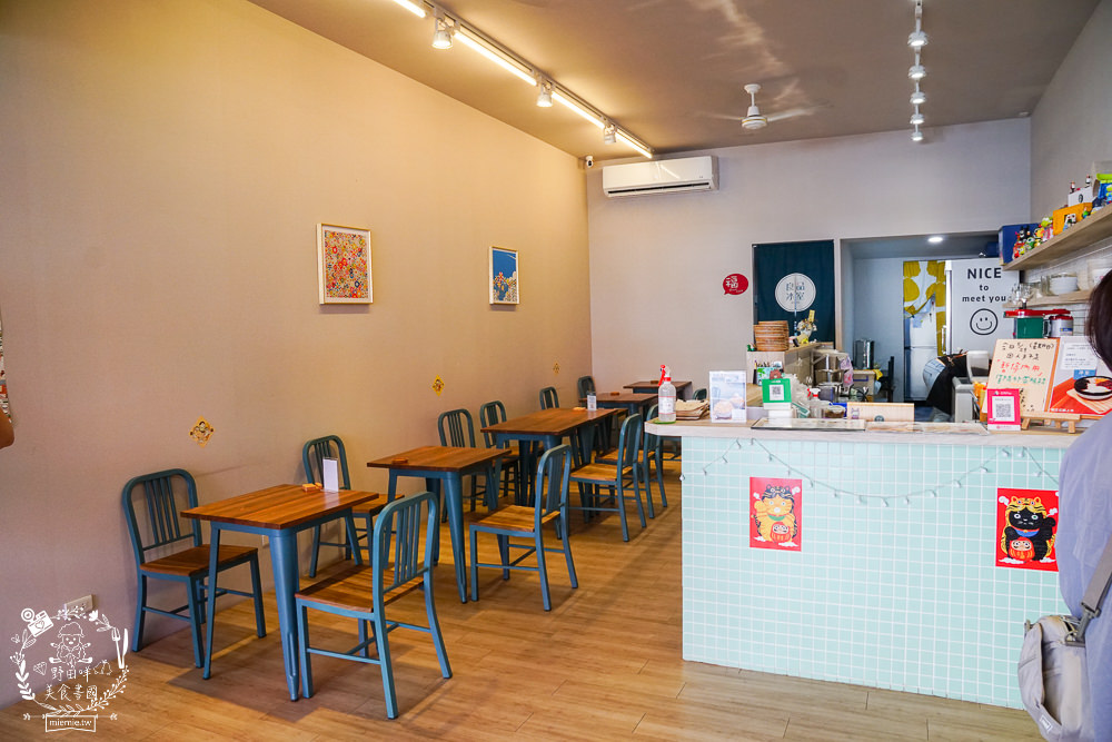 高雄[良品冰室]鳳山超好拍的日式冰店!超浮誇芒果冰好拍又好吃!鳳山冰店推薦!