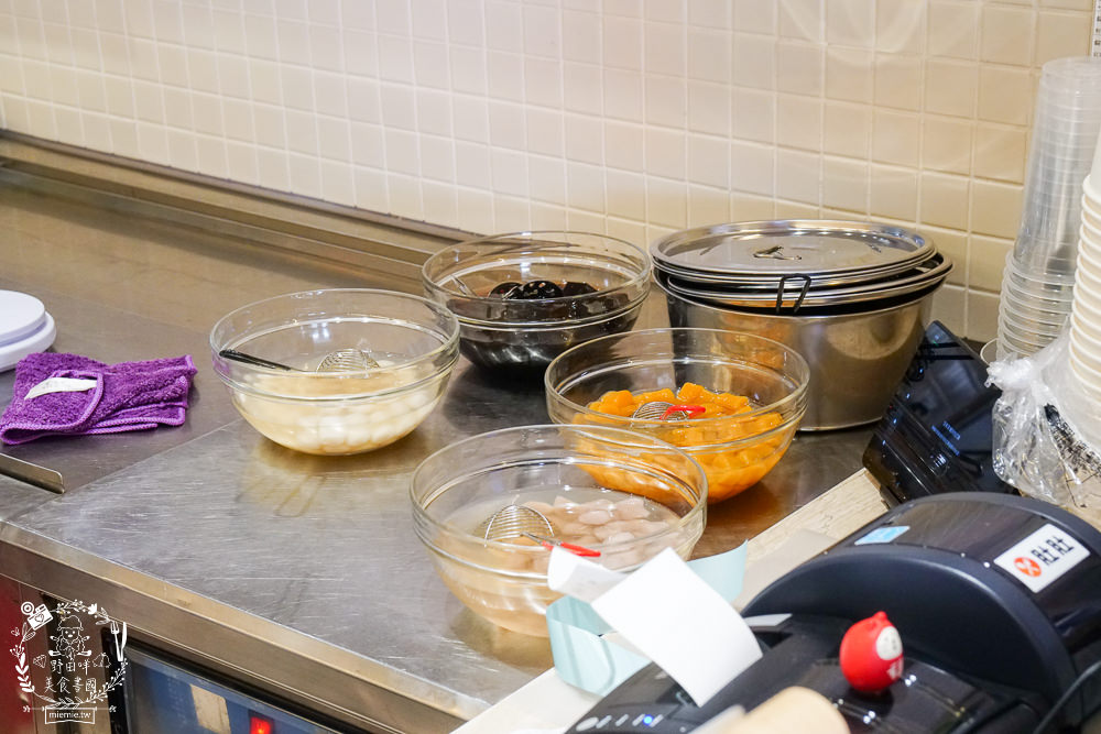 高雄[良品冰室]鳳山超好拍的日式冰店!超浮誇芒果冰好拍又好吃!鳳山冰店推薦!