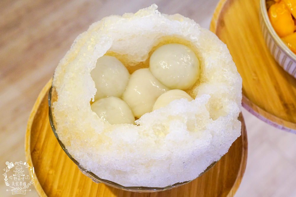 高雄[良品冰室]鳳山超好拍的日式冰店!超浮誇芒果冰好拍又好吃!鳳山冰店推薦!