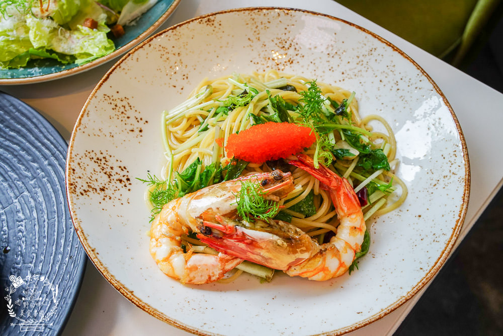 艾可廚坊Fusion Restaurant & Bar|隱藏在帕可麗酒店的森林系超精緻義法料理!極致銷魂的煙燻鴨胸肉美味必點!