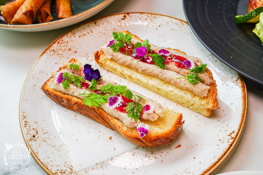 艾可廚坊Fusion Restaurant & Bar|隱藏在帕可麗酒店的森林系超精緻義法料理!極致銷魂的煙燻鴨胸肉美味必點!