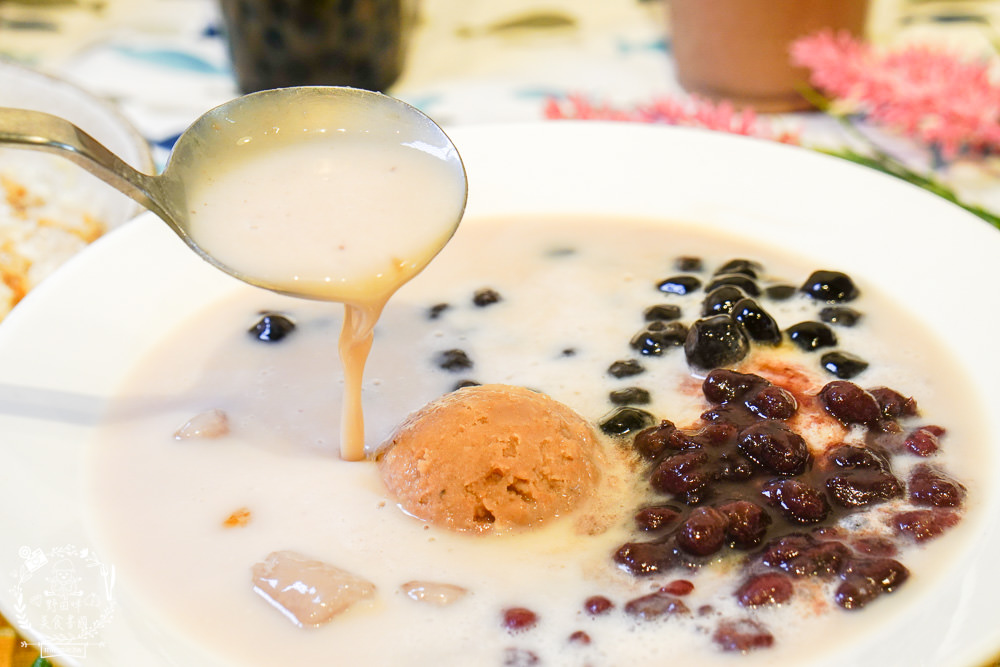 高雄[芋花園大豐店]零澱粉豆花品嘗起來無負擔!小芋圓芋頭沙美到像一幅油畫?三民甜品飲料店推薦!