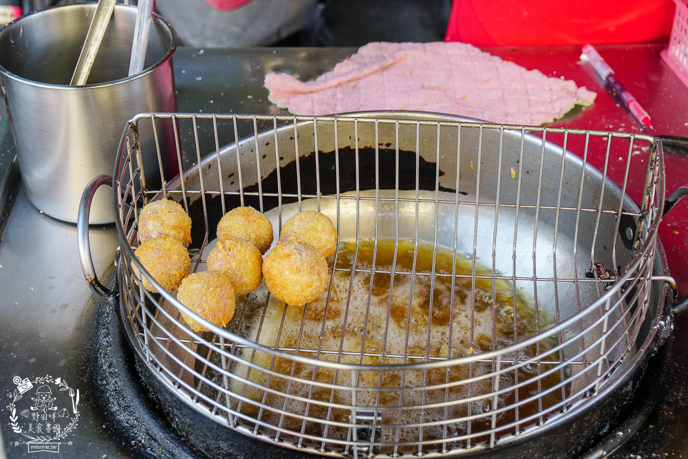 高雄[芋見蘇媽媽-五甲白糖粿]超人氣爆漿起司芋泥球無敵牽絲!假日要排隊一小時?CP值超高銅板美食!