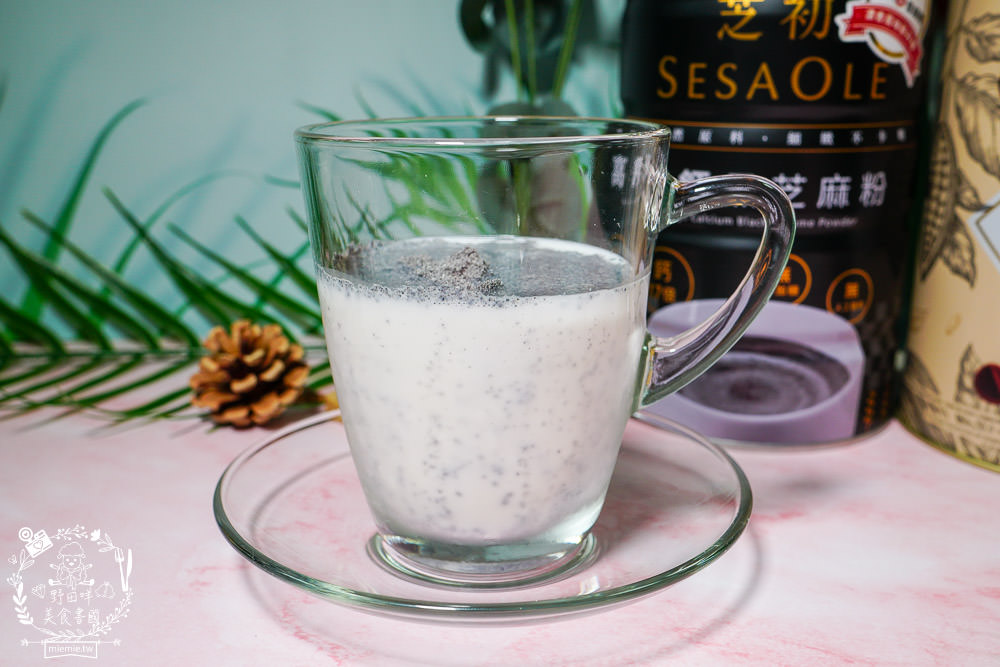 [芝初高鈣黑芝麻粉]全台首支iTi一星的高鈣黑芝麻粉!100%純黑芝麻粉細緻不結塊8倍細 才GO健康！