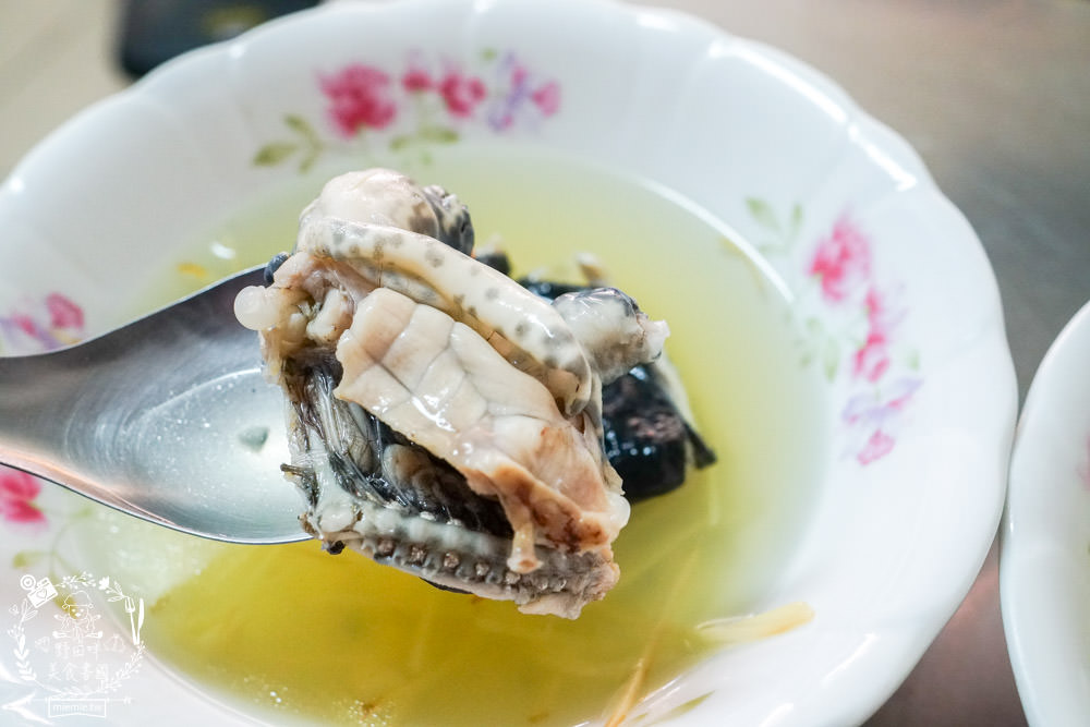 高雄[花枝鱔魚意麵]鳳山居然也有很補的美味田雞湯?鱔魚意麵更是強力主打!20年老店饕客口碑推薦!