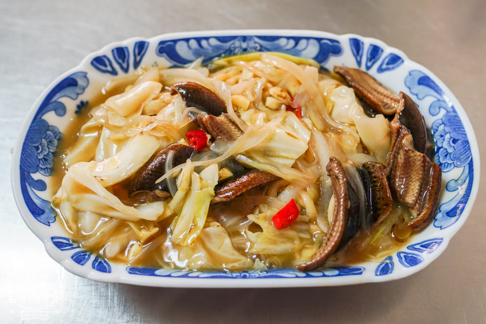 高雄[花枝鱔魚意麵]鳳山居然也有很補的美味田雞湯?鱔魚意麵更是強力主打!20年老店饕客口碑推薦!