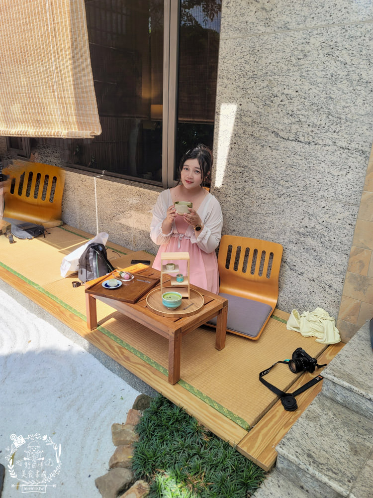 若井藝術WAKAI Arts|高雄超隱藏版一秒就能飛到京都的抹茶網美店?還有小畫廊可以欣賞?