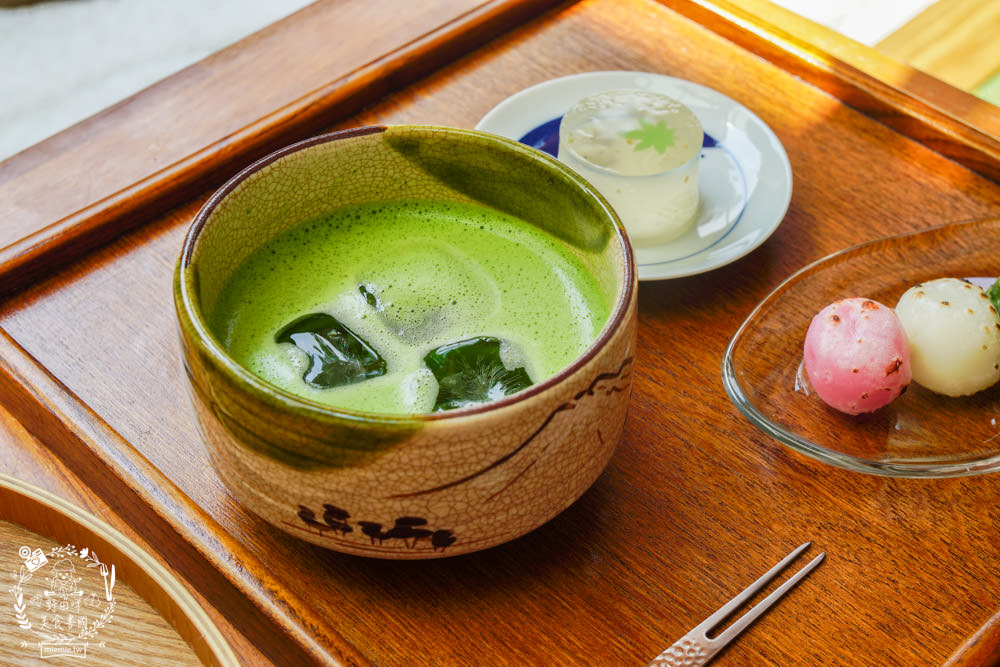 若井藝術WAKAI Arts|高雄超隱藏版一秒就能飛到京都的抹茶網美店?還有小畫廊可以欣賞?