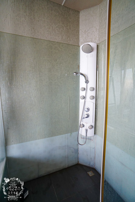 台中景觀住宿[若茵農場]第一名人氣秘境!浪漫夜景x絕美雲海x絢爛夕陽x蔚藍天空~超紓壓休閒景點