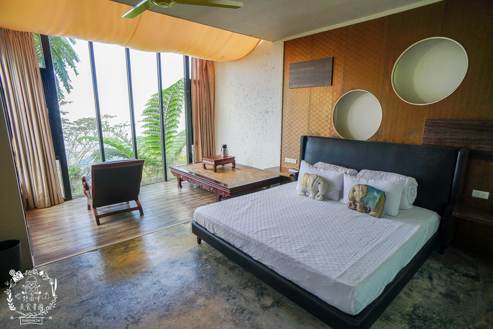 台中景觀住宿[若茵農場]第一名人氣秘境!浪漫夜景x絕美雲海x絢爛夕陽x蔚藍天空~超紓壓休閒景點