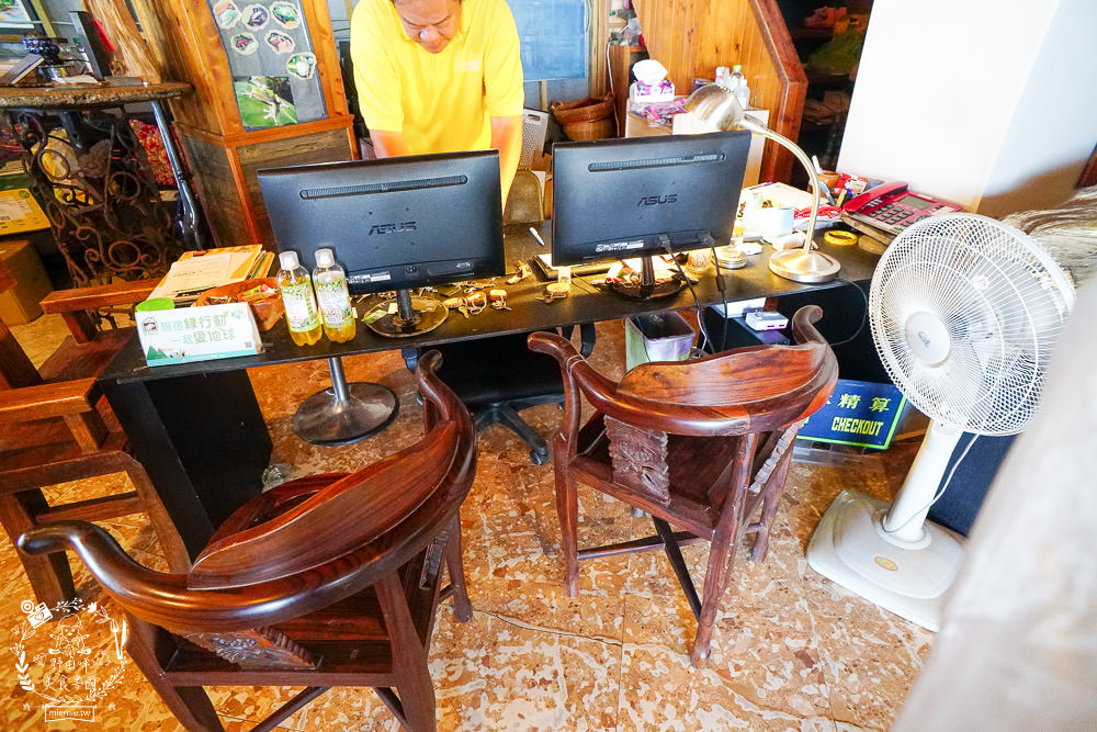 台中景觀住宿[若茵農場]第一名人氣秘境!浪漫夜景x絕美雲海x絢爛夕陽x蔚藍天空~超紓壓休閒景點