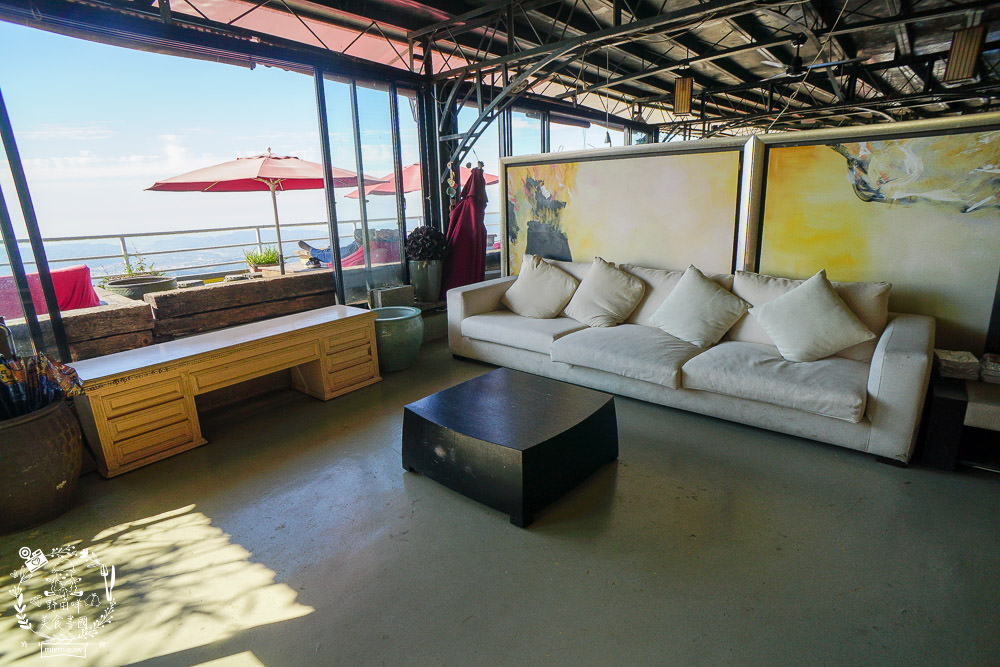 台中景觀住宿[若茵農場]第一名人氣秘境!浪漫夜景x絕美雲海x絢爛夕陽x蔚藍天空~超紓壓休閒景點