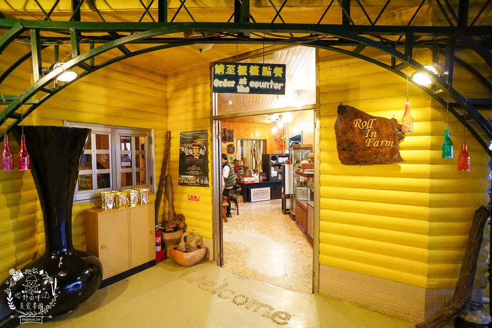 台中景觀住宿[若茵農場]第一名人氣秘境!浪漫夜景x絕美雲海x絢爛夕陽x蔚藍天空~超紓壓休閒景點