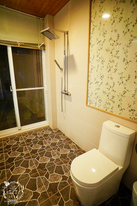 台中景觀住宿[若茵農場]第一名人氣秘境!浪漫夜景x絕美雲海x絢爛夕陽x蔚藍天空~超紓壓休閒景點