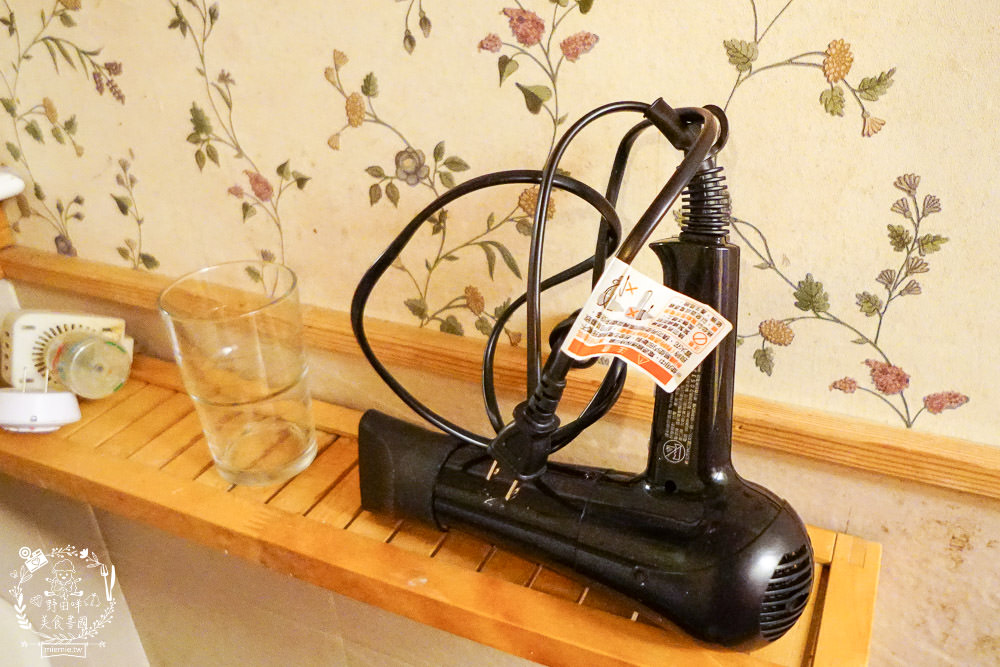 台中景觀住宿[若茵農場]第一名人氣秘境!浪漫夜景x絕美雲海x絢爛夕陽x蔚藍天空~超紓壓休閒景點