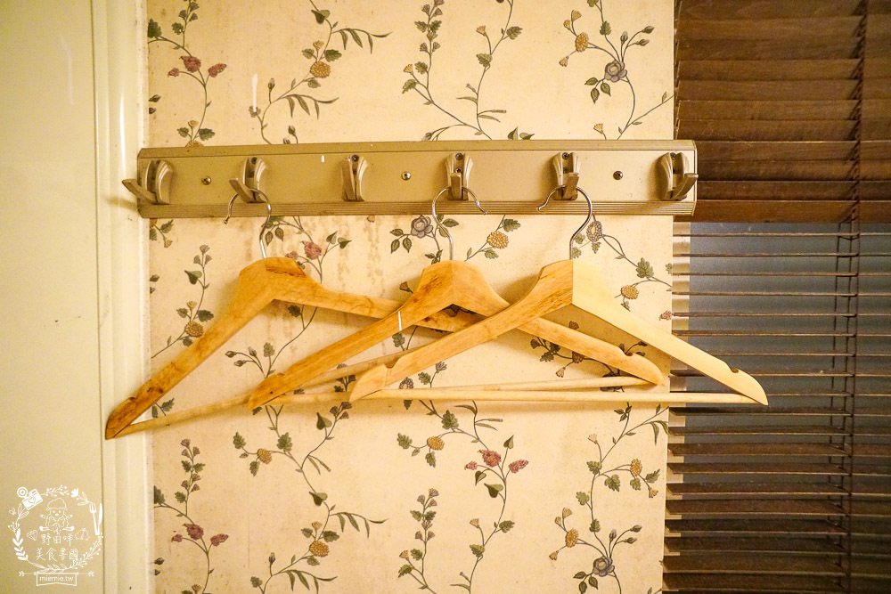 台中景觀住宿[若茵農場]第一名人氣秘境!浪漫夜景x絕美雲海x絢爛夕陽x蔚藍天空~超紓壓休閒景點