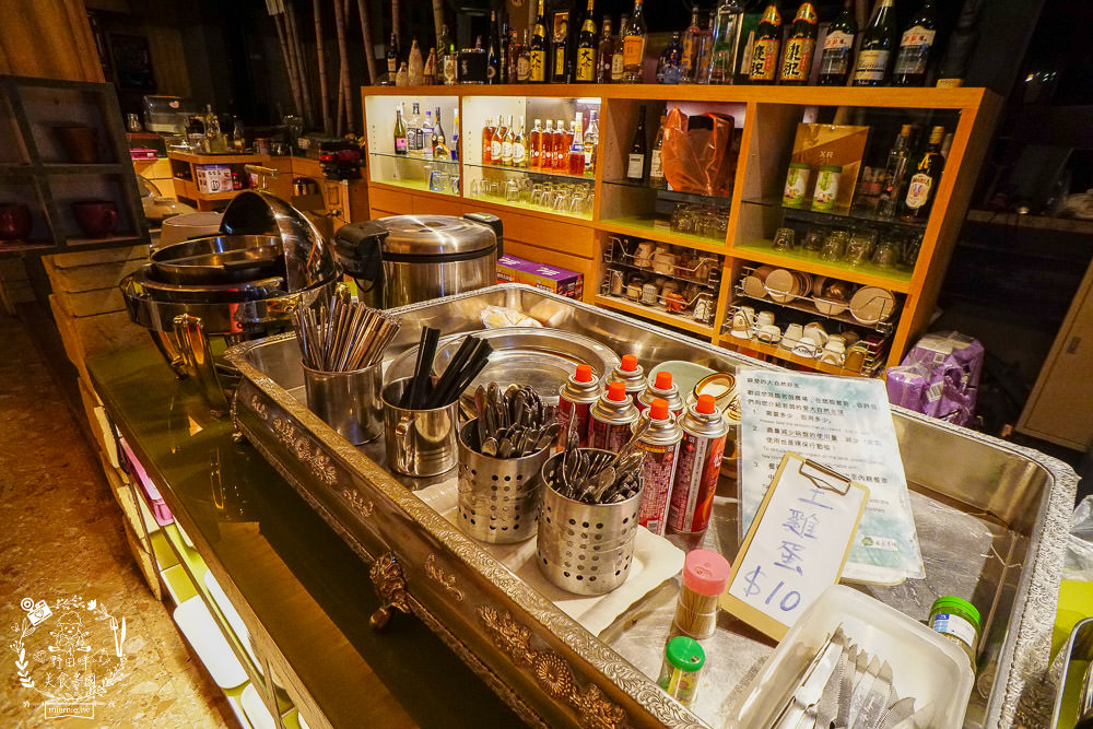 台中景觀住宿[若茵農場]第一名人氣秘境!浪漫夜景x絕美雲海x絢爛夕陽x蔚藍天空~超紓壓休閒景點