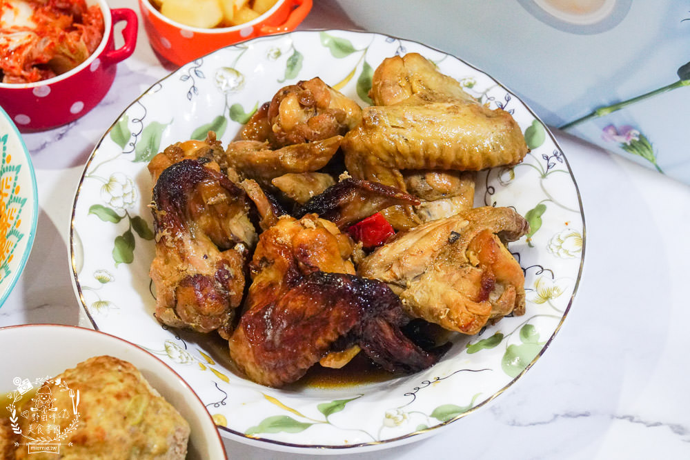 宅配餐點人氣推薦[荷葉坊手作即食料理]外婆紅燒肉跟紅燒獅子頭滋味口感驚艷味蕾?!