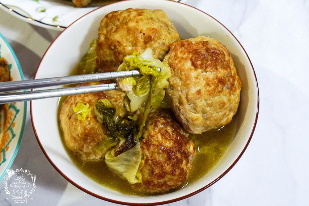 宅配餐點人氣推薦[荷葉坊手作即食料理]外婆紅燒肉跟紅燒獅子頭滋味口感驚艷味蕾?!