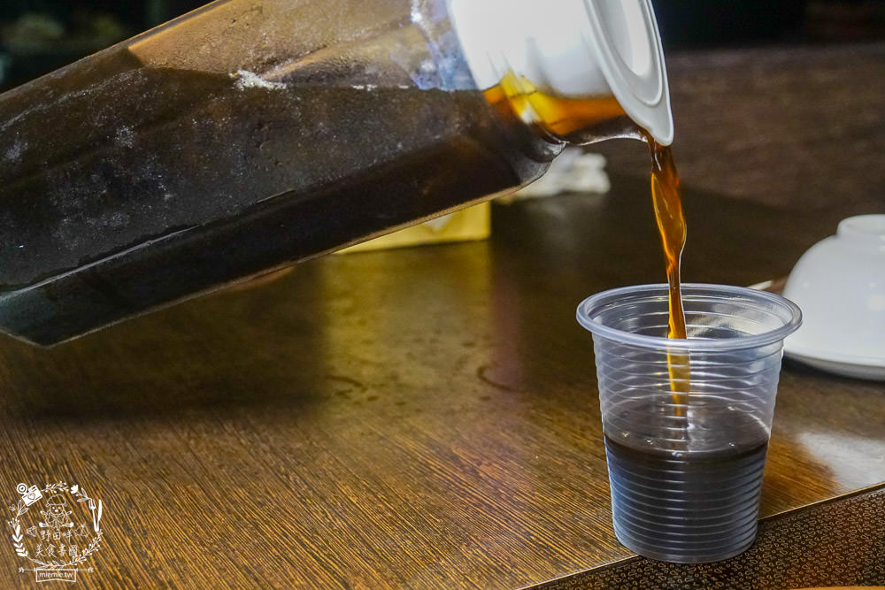 高雄[華寧麻辣鍋]營業14年的超人氣麻辣鍋店!滿1000送美國和牛+打卡送大肉盤?壽星打卡享22公分大草蝦超值優惠?