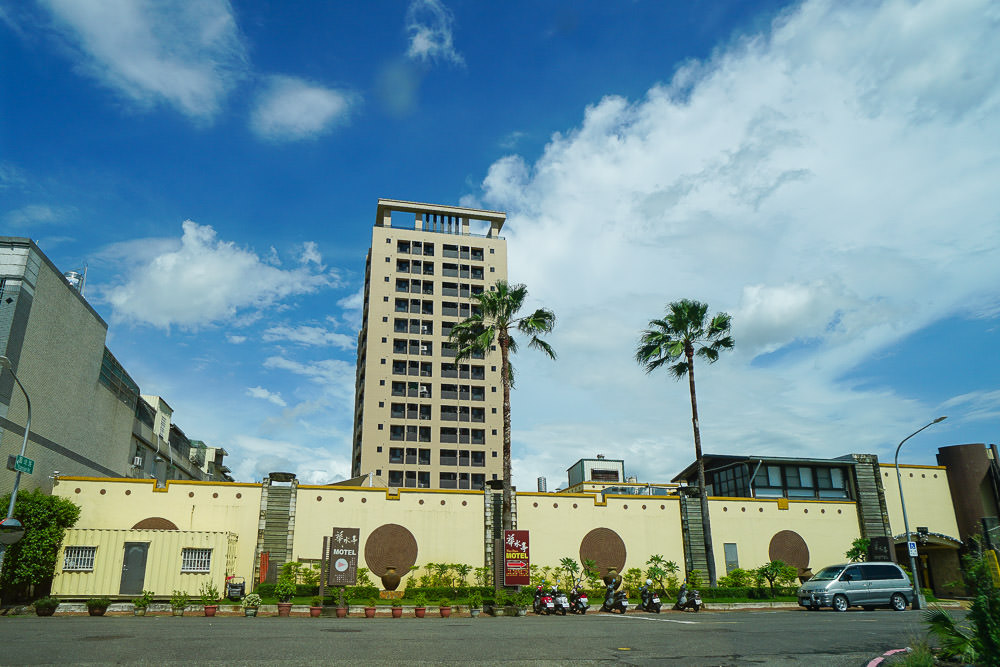 高雄華水亭汽車旅館|超浪漫露天浴池|舒適到猶如渡假一樣的汽旅住宿