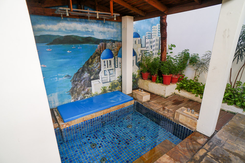 高雄華水亭汽車旅館|超浪漫露天浴池|舒適到猶如渡假一樣的汽旅住宿