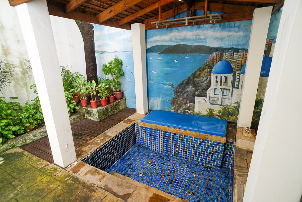 高雄華水亭汽車旅館|超浪漫露天浴池|舒適到猶如渡假一樣的汽旅住宿